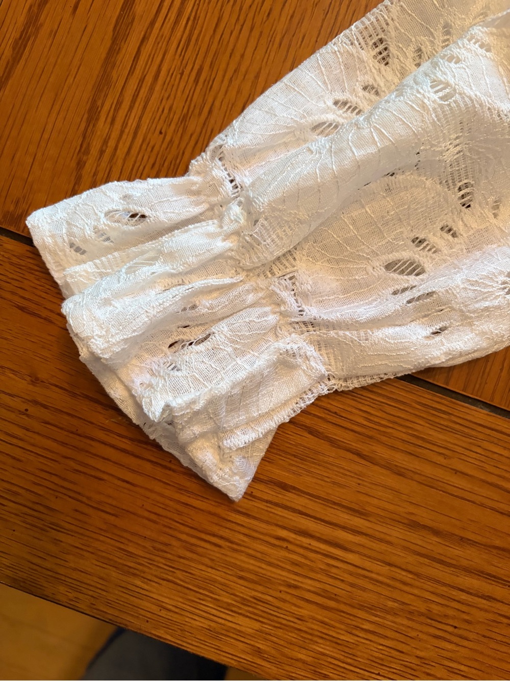 Cupshe- Women's White Lace Long-Sleeve Top - Picture 5 of 6